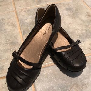 Faded Glory 7.5 slip on shoes (lightly worn)
